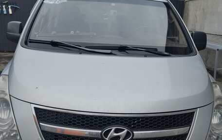 Hyundai Grand Starex Grand Starex I рестайлинг 2, 2010 год, 1 500 000 рублей, 2 фотография