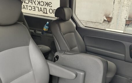 Hyundai Grand Starex Grand Starex I рестайлинг 2, 2010 год, 1 500 000 рублей, 7 фотография