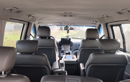 Hyundai Grand Starex Grand Starex I рестайлинг 2, 2010 год, 1 500 000 рублей, 14 фотография