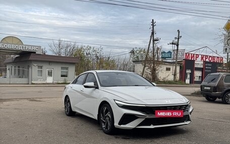 Hyundai Elantra, 2024 год, 2 370 000 рублей, 3 фотография
