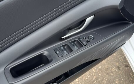 Hyundai Elantra, 2024 год, 2 370 000 рублей, 12 фотография