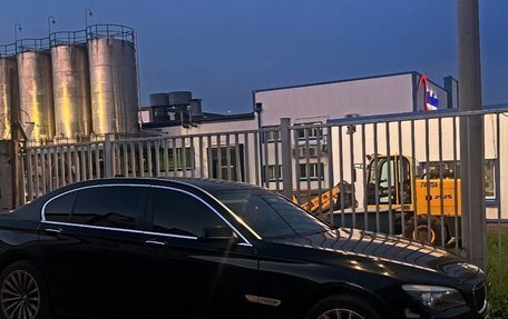 BMW 7 серия, 2009 год, 800 000 рублей, 3 фотография