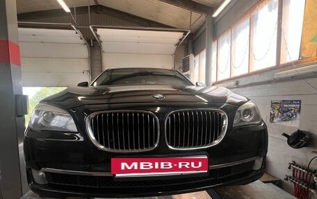 BMW 7 серия, 2009 год, 800 000 рублей, 10 фотография