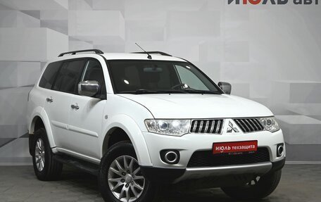 Mitsubishi Pajero Sport II рестайлинг, 2012 год, 1 800 000 рублей, 3 фотография