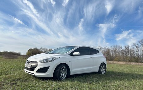 Hyundai i30 II рестайлинг, 2013 год, 910 000 рублей, 2 фотография