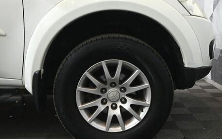 Mitsubishi Pajero Sport II рестайлинг, 2012 год, 1 800 000 рублей, 13 фотография