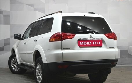 Mitsubishi Pajero Sport II рестайлинг, 2012 год, 1 800 000 рублей, 4 фотография