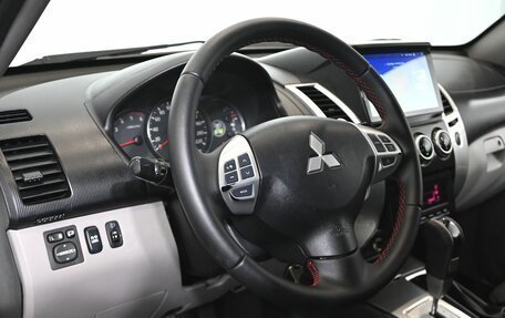 Mitsubishi Pajero Sport II рестайлинг, 2012 год, 1 800 000 рублей, 16 фотография