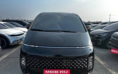 Hyundai Staria, 2024 год, 3 200 000 рублей, 1 фотография