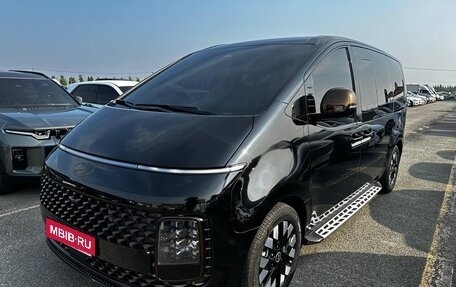 Hyundai Staria, 2024 год, 3 200 000 рублей, 2 фотография