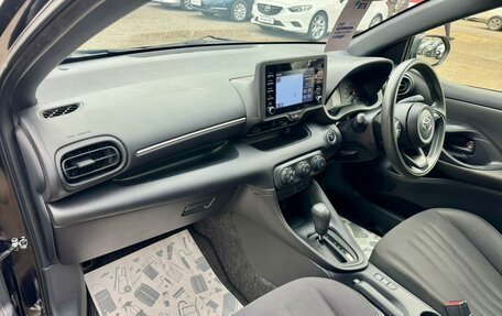 Toyota Yaris, 2020 год, 1 259 000 рублей, 13 фотография