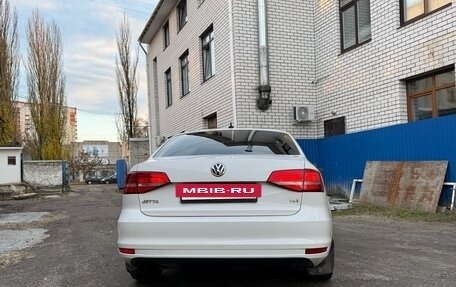 Volkswagen Jetta VI, 2015 год, 935 000 рублей, 6 фотография