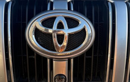 Toyota Land Cruiser Prado 150 рестайлинг 2, 2014 год, 4 300 000 рублей, 13 фотография