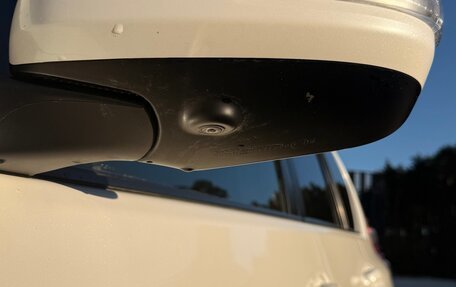 Toyota Land Cruiser Prado 150 рестайлинг 2, 2014 год, 4 300 000 рублей, 14 фотография