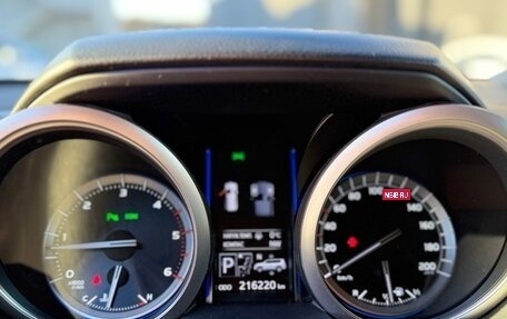 Toyota Land Cruiser Prado 150 рестайлинг 2, 2014 год, 4 300 000 рублей, 19 фотография