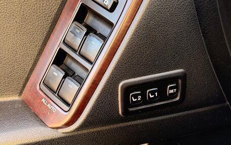 Toyota Land Cruiser Prado 150 рестайлинг 2, 2014 год, 4 300 000 рублей, 25 фотография