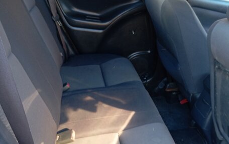 Pontiac Vibe II, 2002 год, 400 000 рублей, 3 фотография