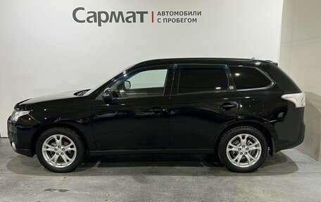 Mitsubishi Outlander III рестайлинг 3, 2013 год, 1 350 000 рублей, 4 фотография