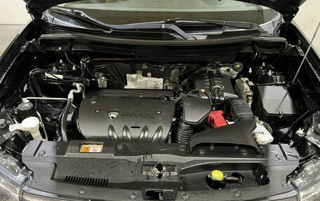 Mitsubishi Outlander III рестайлинг 3, 2013 год, 1 350 000 рублей, 10 фотография