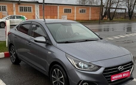 Hyundai Solaris II рестайлинг, 2017 год, 1 250 000 рублей, 1 фотография
