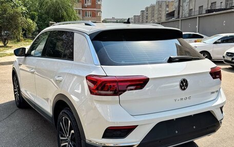 Volkswagen T-Roc I, 2022 год, 1 570 000 рублей, 8 фотография