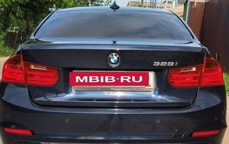 BMW 3 серия, 2012 год, 1 580 000 рублей, 12 фотография