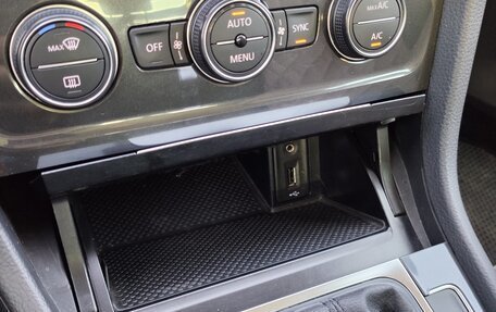 Volkswagen Golf VII, 2017 год, 1 500 000 рублей, 12 фотография