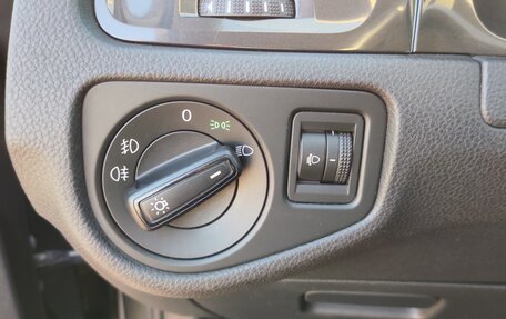 Volkswagen Golf VII, 2017 год, 1 500 000 рублей, 15 фотография