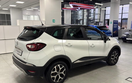 Renault Kaptur I рестайлинг, 2017 год, 1 390 000 рублей, 8 фотография