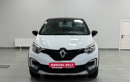Renault Kaptur I рестайлинг, 2017 год, 1 390 000 рублей, 2 фотография
