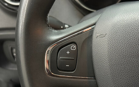 Renault Kaptur I рестайлинг, 2017 год, 1 390 000 рублей, 25 фотография