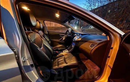 Hyundai Avante, 2010 год, 930 000 рублей, 7 фотография