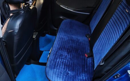 Hyundai Solaris II рестайлинг, 2013 год, 750 000 рублей, 10 фотография