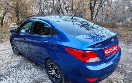 Hyundai Solaris II рестайлинг, 2013 год, 750 000 рублей, 6 фотография