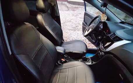 Hyundai Solaris II рестайлинг, 2013 год, 750 000 рублей, 12 фотография