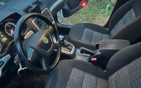 Skoda Octavia, 2011 год, 950 000 рублей, 16 фотография