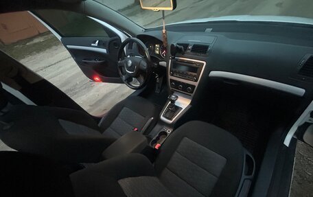 Skoda Octavia, 2011 год, 950 000 рублей, 20 фотография