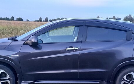 Honda Vezel, 2014 год, 1 620 000 рублей, 2 фотография