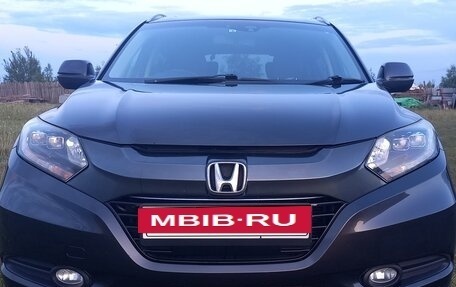 Honda Vezel, 2014 год, 1 620 000 рублей, 4 фотография