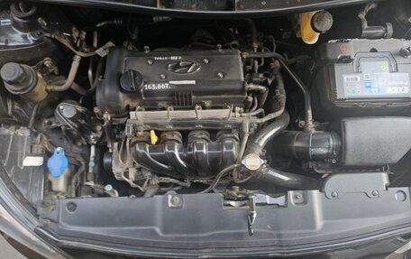 Hyundai Solaris II рестайлинг, 2012 год, 850 000 рублей, 5 фотография