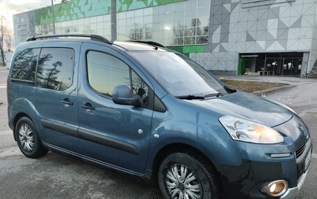 Peugeot Partner II рестайлинг 2, 2014 год, 700 000 рублей, 2 фотография