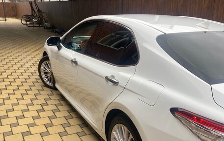 Toyota Camry, 2018 год, 3 250 000 рублей, 7 фотография