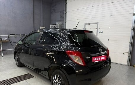 Toyota Vitz, 2011 год, 780 000 рублей, 4 фотография