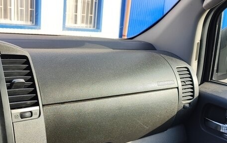 Nissan Navara (Frontier), 2013 год, 1 800 000 рублей, 19 фотография