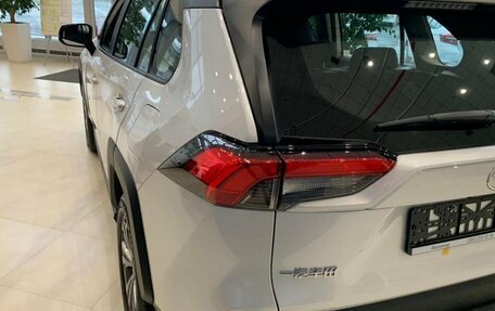 Toyota RAV4, 2025 год, 4 310 000 рублей, 7 фотография