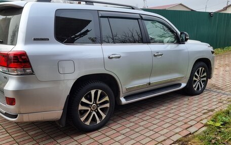 Toyota Land Cruiser 200, 2019 год, 7 300 000 рублей, 4 фотография