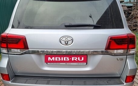 Toyota Land Cruiser 200, 2019 год, 7 300 000 рублей, 5 фотография