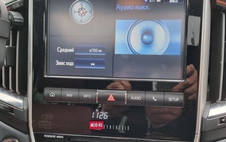 Toyota Land Cruiser 200, 2019 год, 7 300 000 рублей, 10 фотография