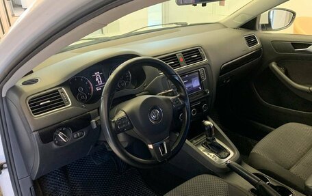 Volkswagen Jetta VI, 2013 год, 1 200 000 рублей, 14 фотография