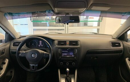Volkswagen Jetta VI, 2013 год, 1 200 000 рублей, 12 фотография
